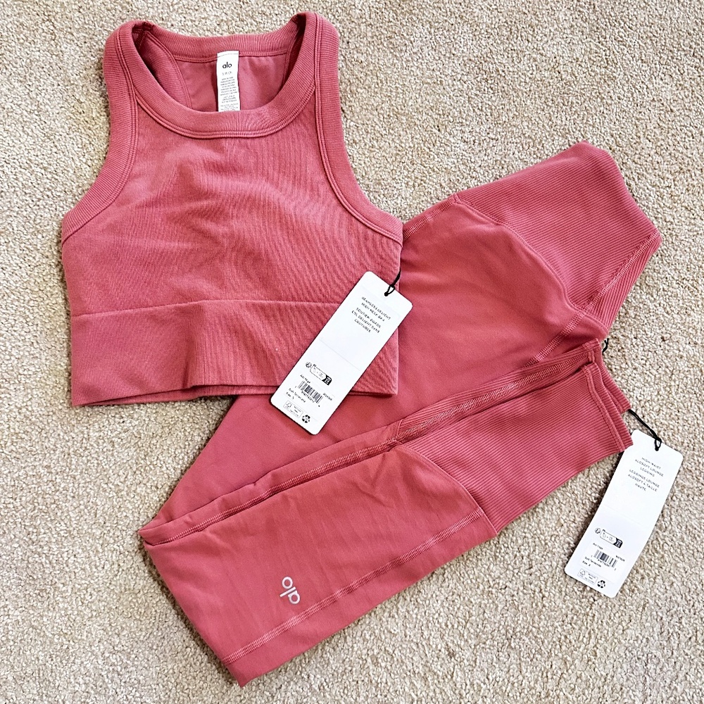 Alo Yoga Set